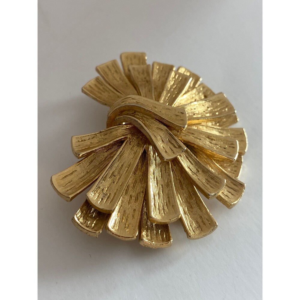 Corocraft Vintage Modernist Brushed Gold Brooch